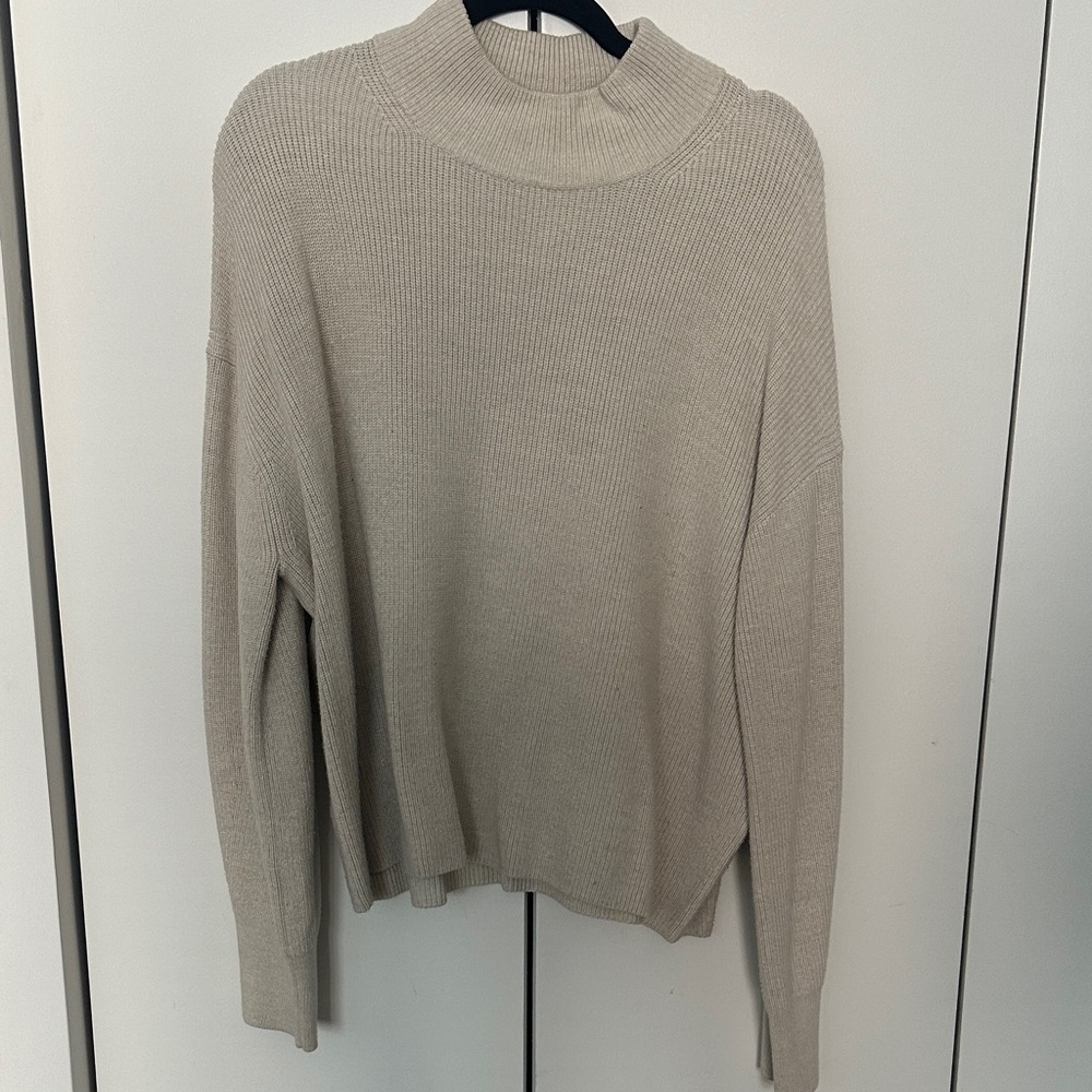 Lululemon Merino Wool Blend Ribbed Turtleneck Sweater